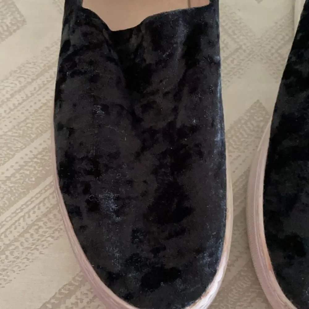 J Slides Angel Black Velvet Slip on Sneakers